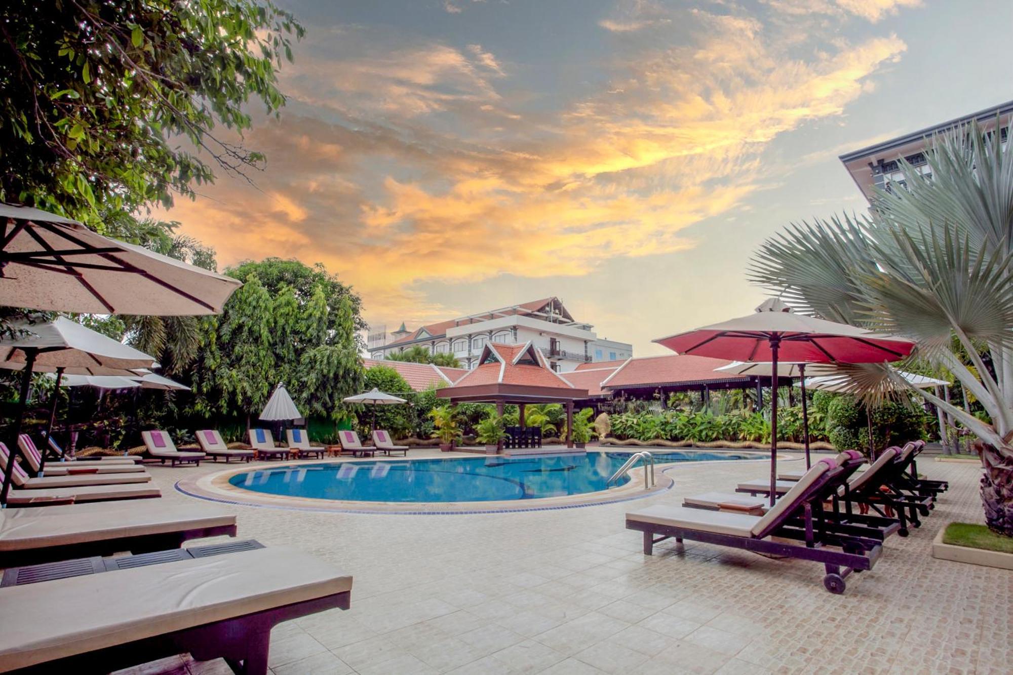 Lucky Angkor Hotel & Spa Siem Reap Esterno foto