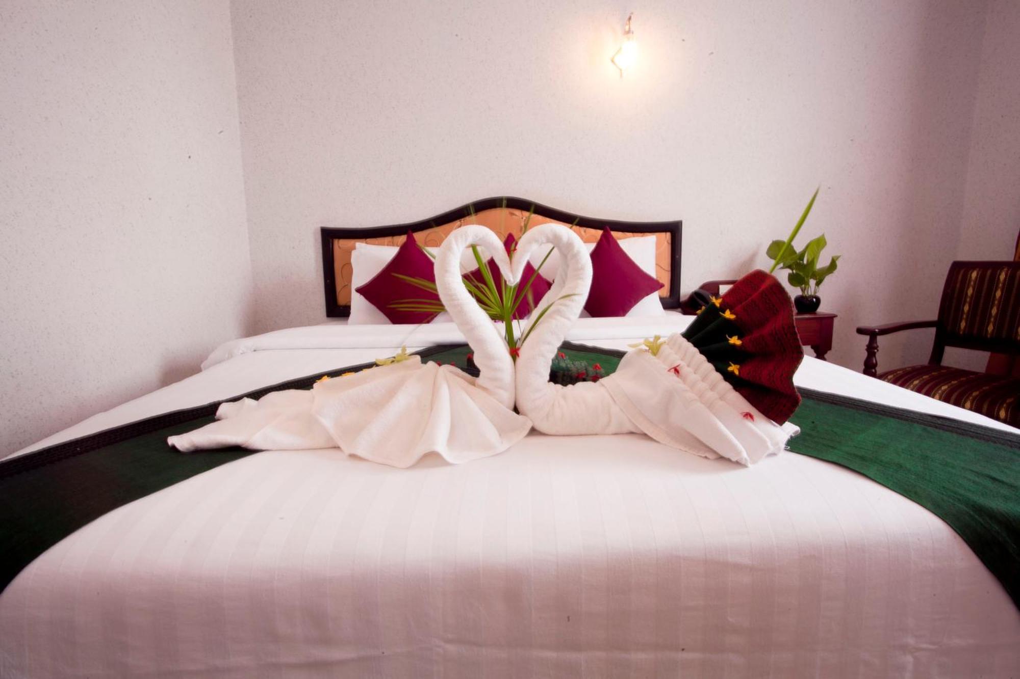 Lucky Angkor Hotel & Spa Siem Reap Esterno foto