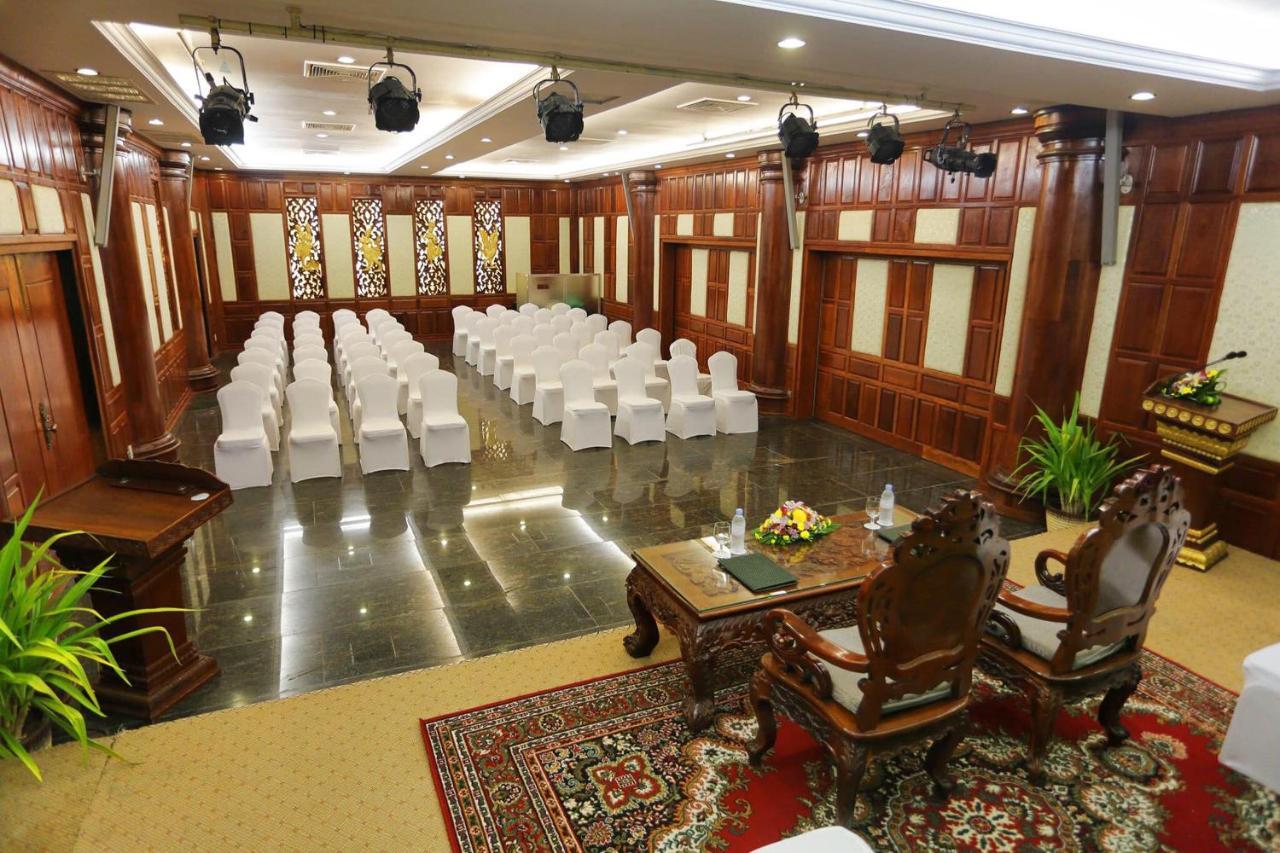 Lucky Angkor Hotel & Spa Siem Reap Esterno foto